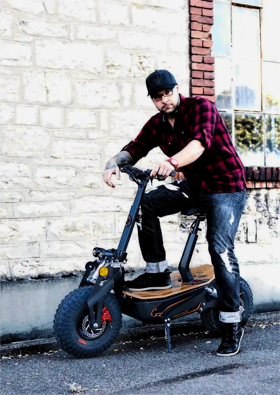 SXT Monster, 3000 W 1440 Wh (48 V 30 Ah) Li-ion